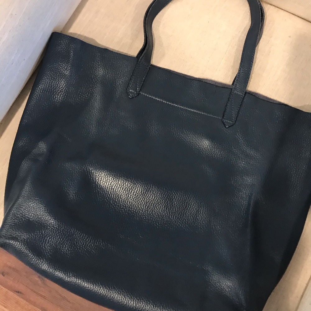 Navy Cuyana Classic Leather Tote